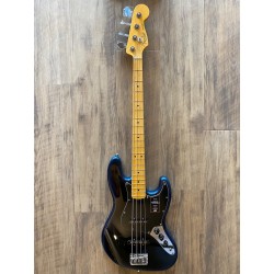 Fender American Professional II Jazz Bass®, Maple Fingerboard, Dark Night