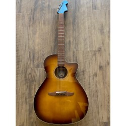 Fender Newporter Classic avec Gig Bag, Pau Ferro Fingerboard, Aged Cognac Burst