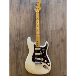 Fender American Professional II Stratocaster®, Maple Fingerboard, Olympic White