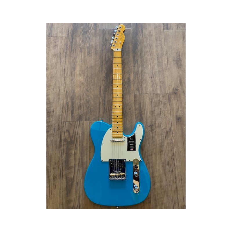 Fender American Professional II Telecaster®, Maple Fingerboard, Miami Blue