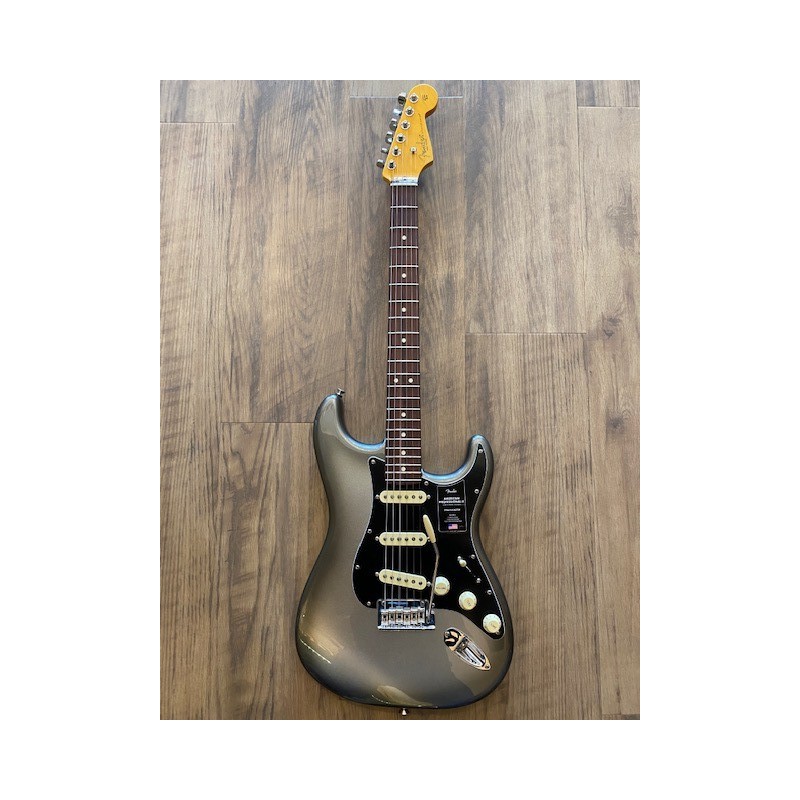 Fender American Professional II Stratocaster®, touche en palissandre, Mercury