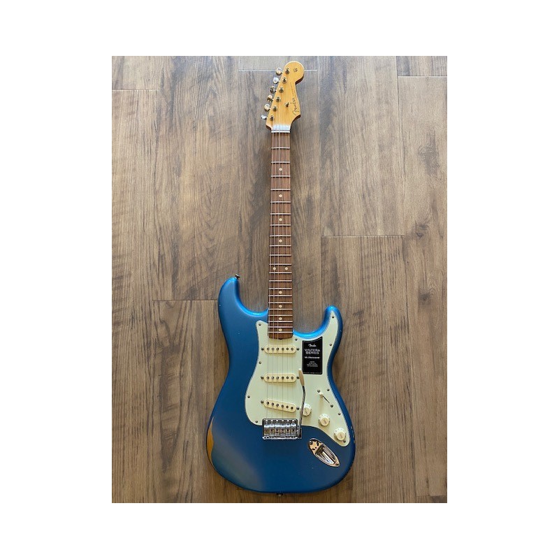 Fender Vintera Road Worn® '60s Stratocaster®, Pau Ferro Fingerboard, Lake Placid Blue