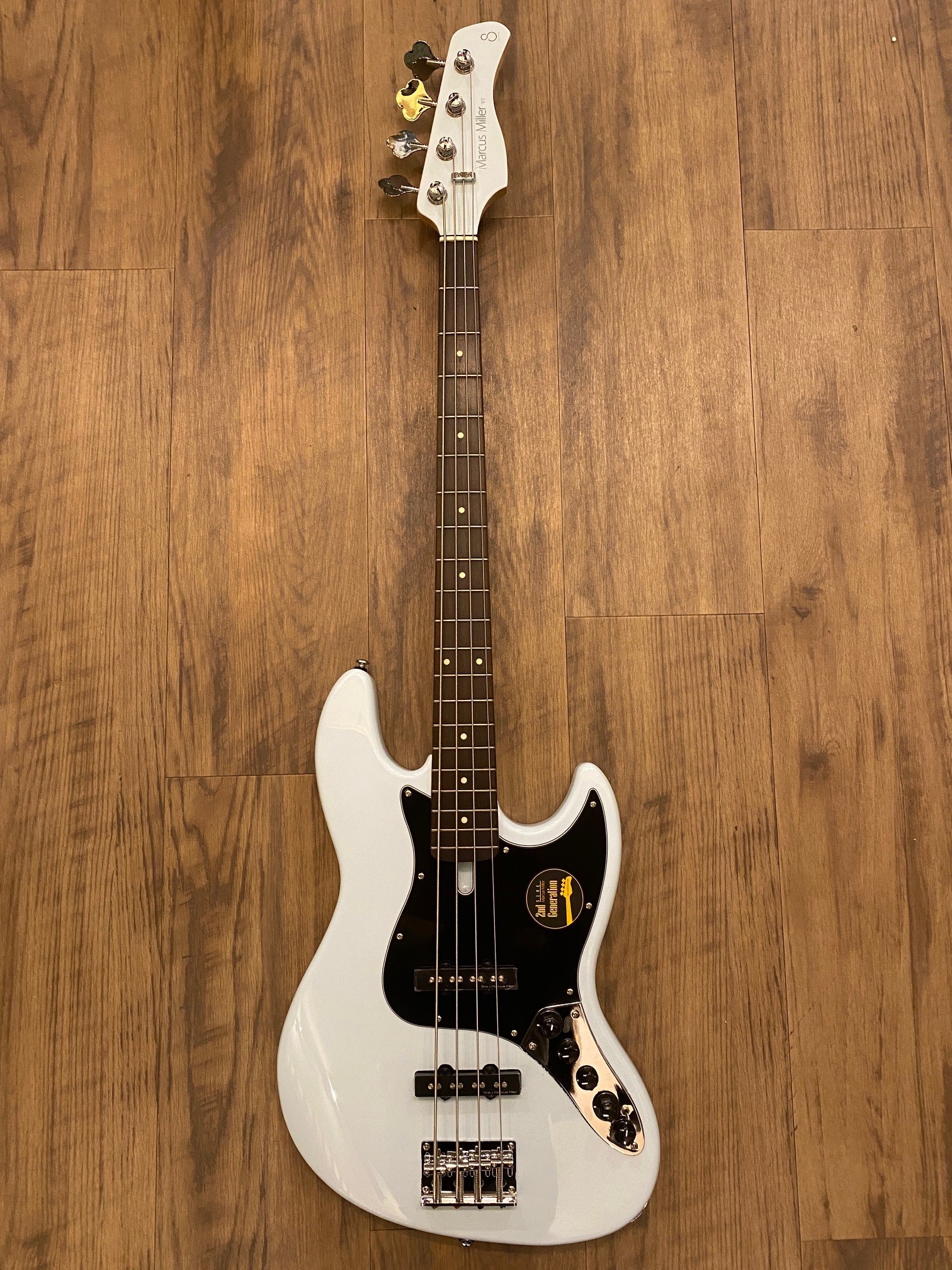 【美品】SIRE Marcus Miller V3 Sire Marcus Miller V3 2nd Generation 4-String