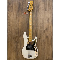 Squier Precision Bass